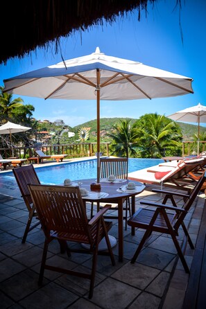Outdoor dining - Bahiamarela Boutique Hotel (Búzios)