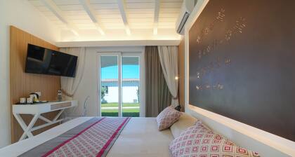 Limone Beach Resort