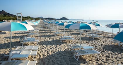 Limone Beach Resort