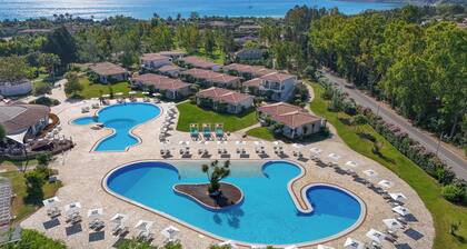 Limone Beach Resort
