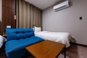 Superior Twin Room | Down comforters, free minibar, soundproofing, free WiFi - Rexhotel (Cheonan)