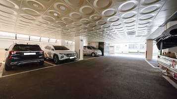 Free self parking
