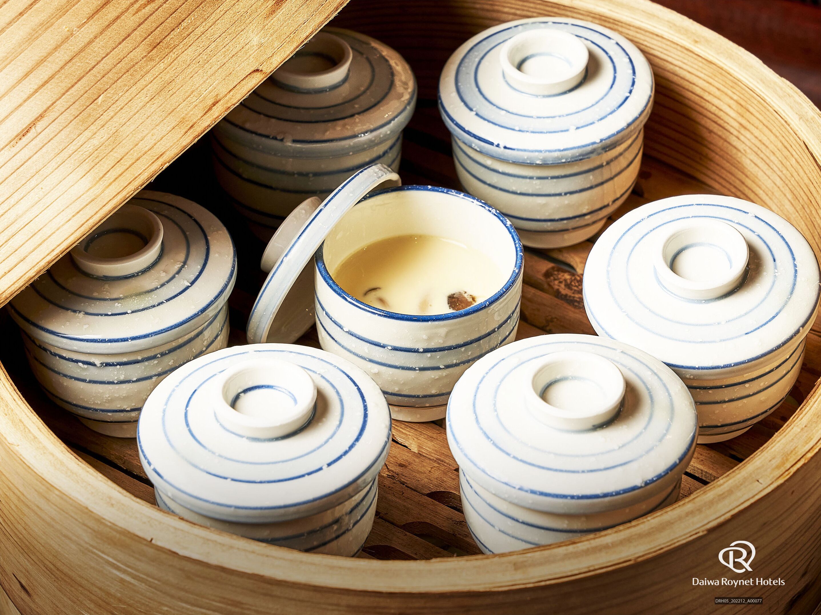 daily buffet breakfast (jpy 1650 per person)