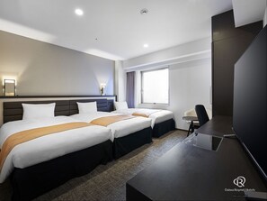 Desk, blackout drapes, free WiFi, bed sheets