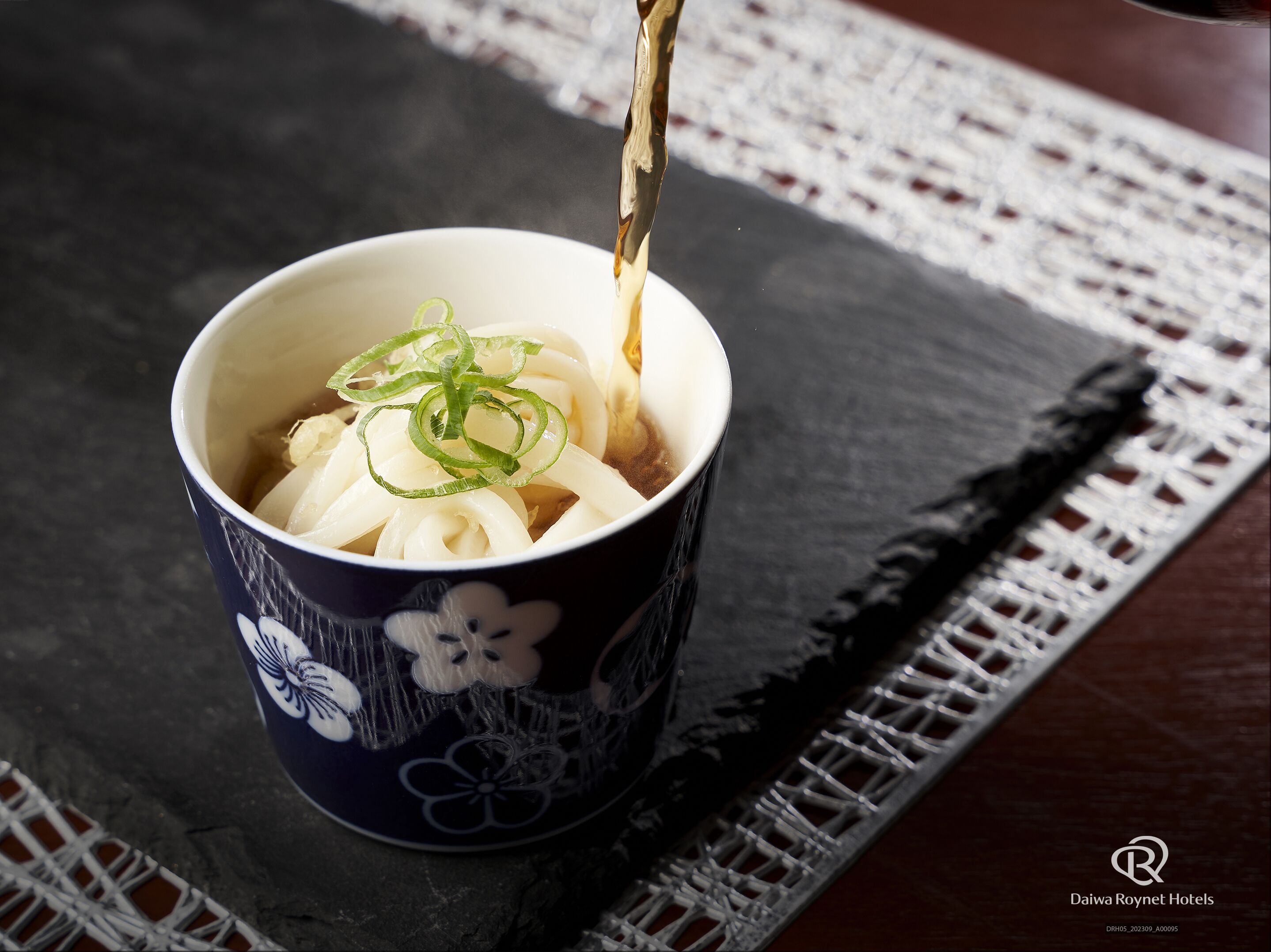 daily buffet breakfast (jpy 1650 per person)