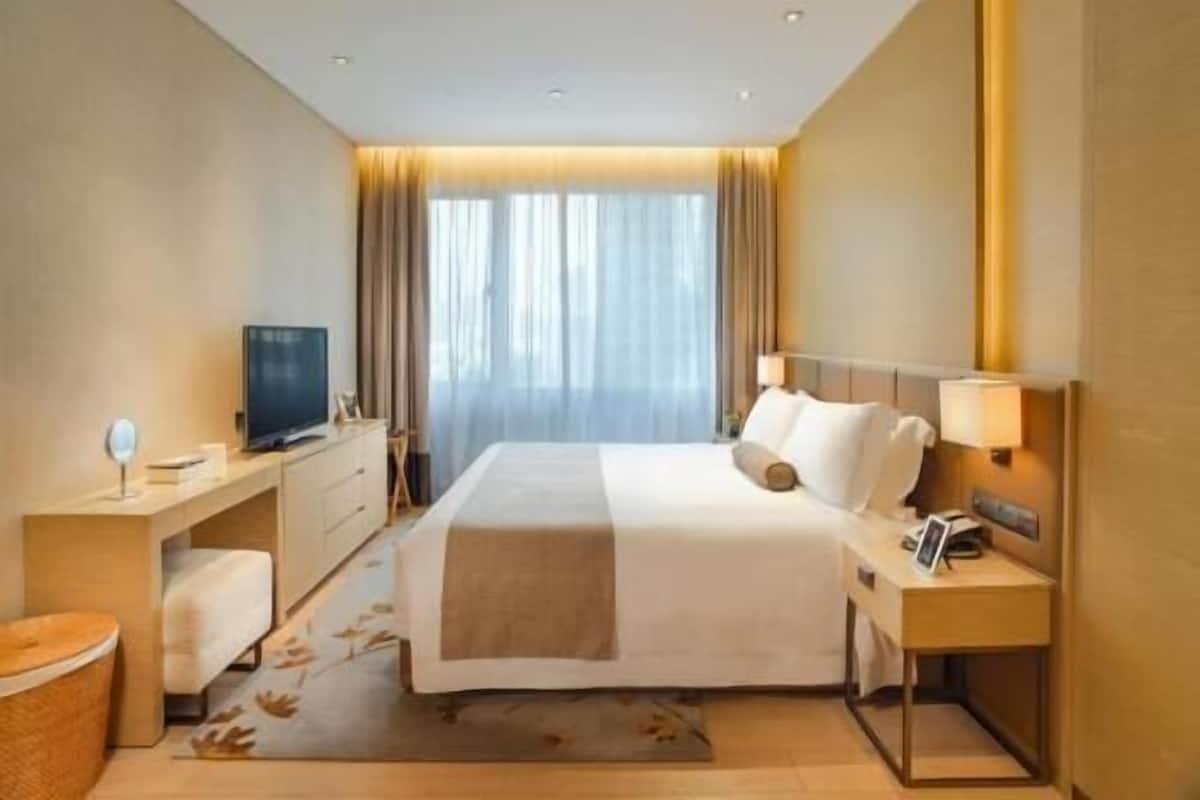 Caja de seguridad en la habitación, escritorio y insonorización