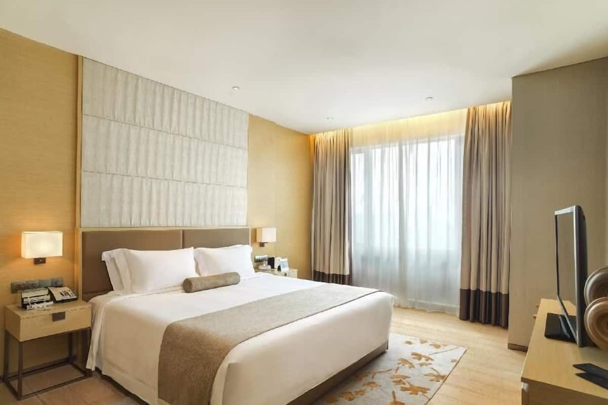 Caja de seguridad en la habitación, escritorio y insonorización