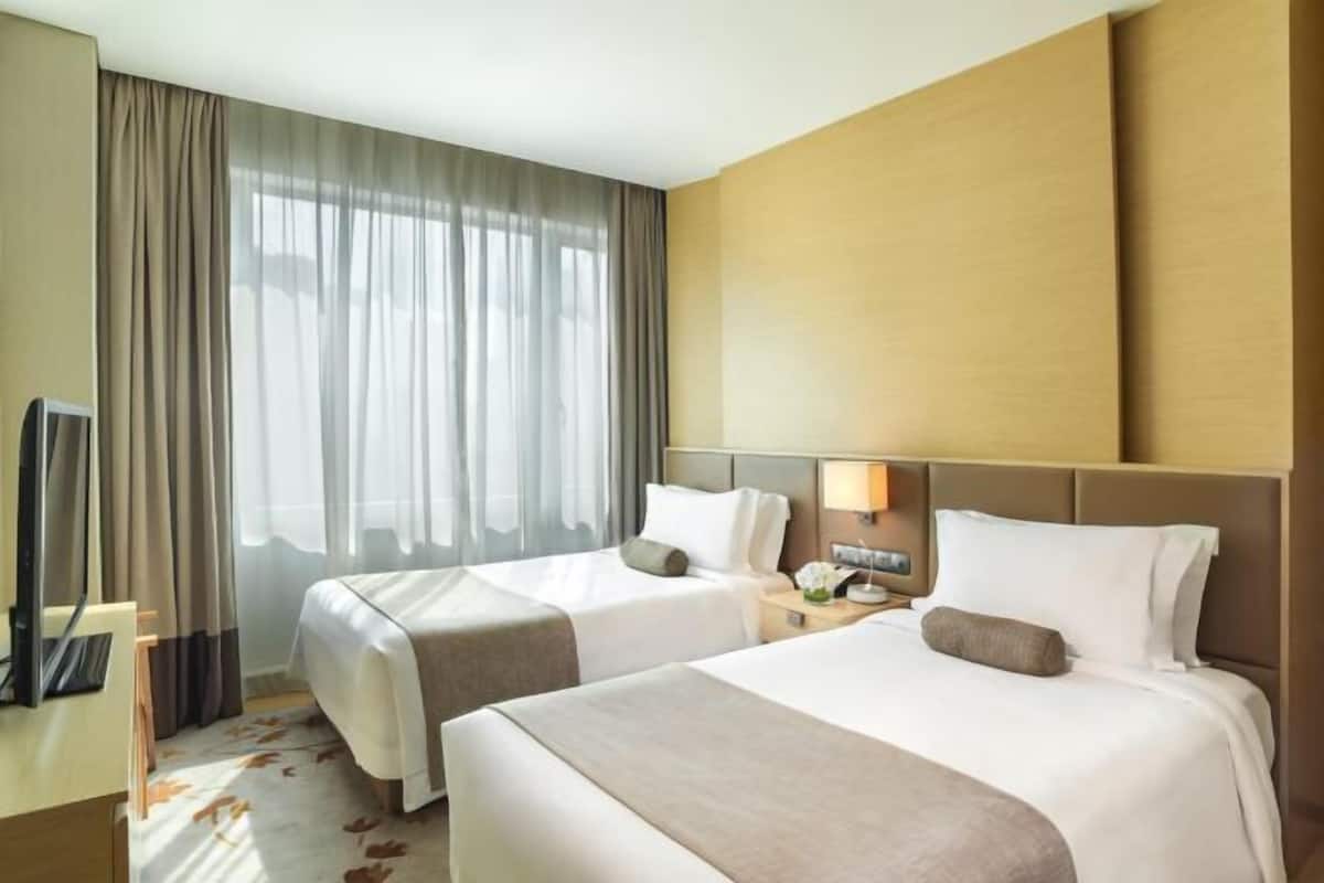 In-room safe, desk, soundproofing, iron/ironing board
