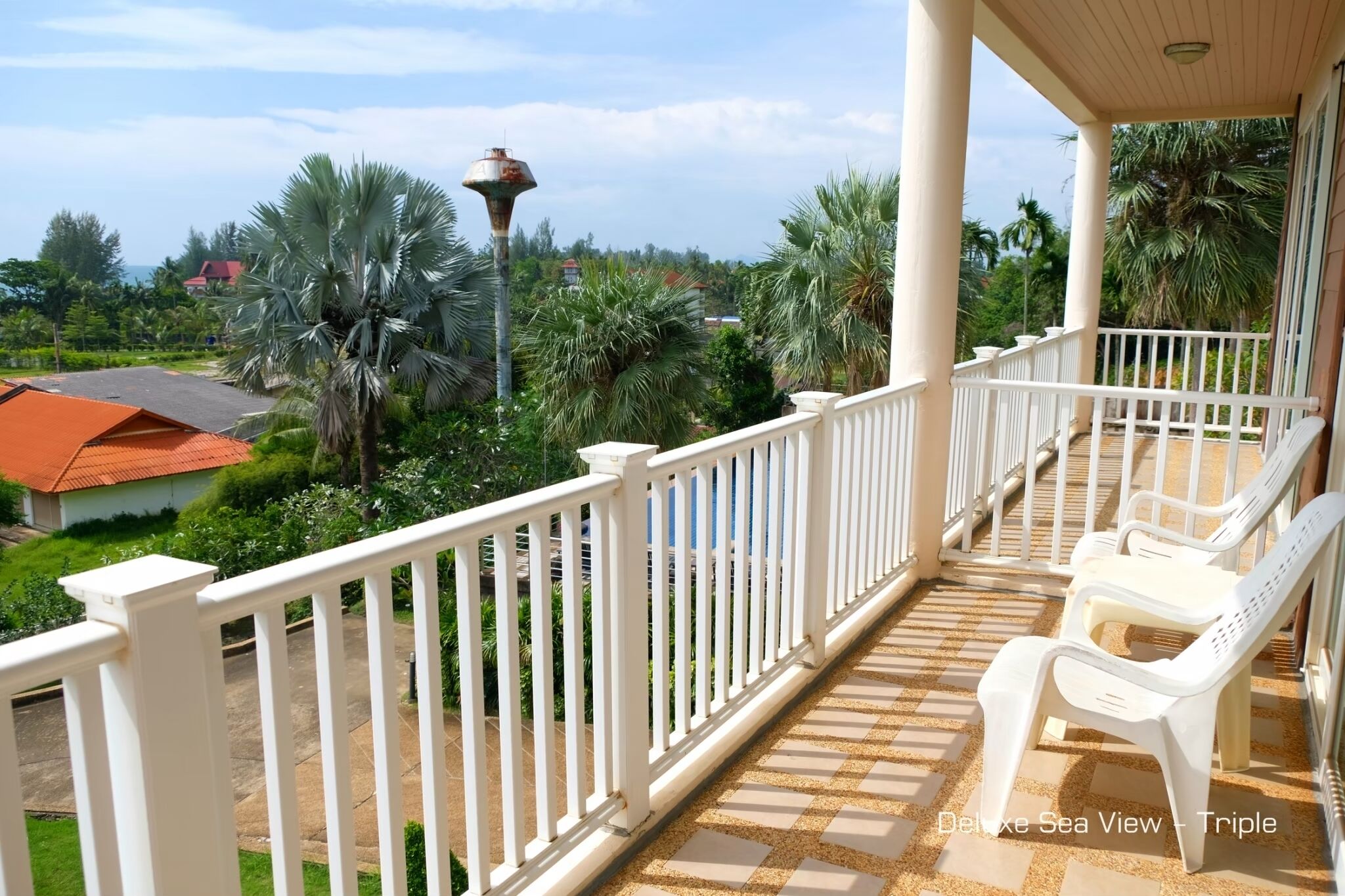 32-inch flat-screen TV with cable channels, TV