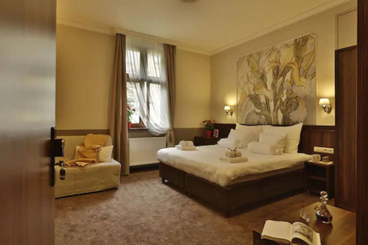 Premium bedding, memory foam beds, in-room safe, desk