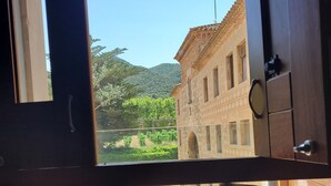 Desk, blackout drapes, soundproofing, WiFi (free) - Hostatgeria De Poblet (Vimbodi)