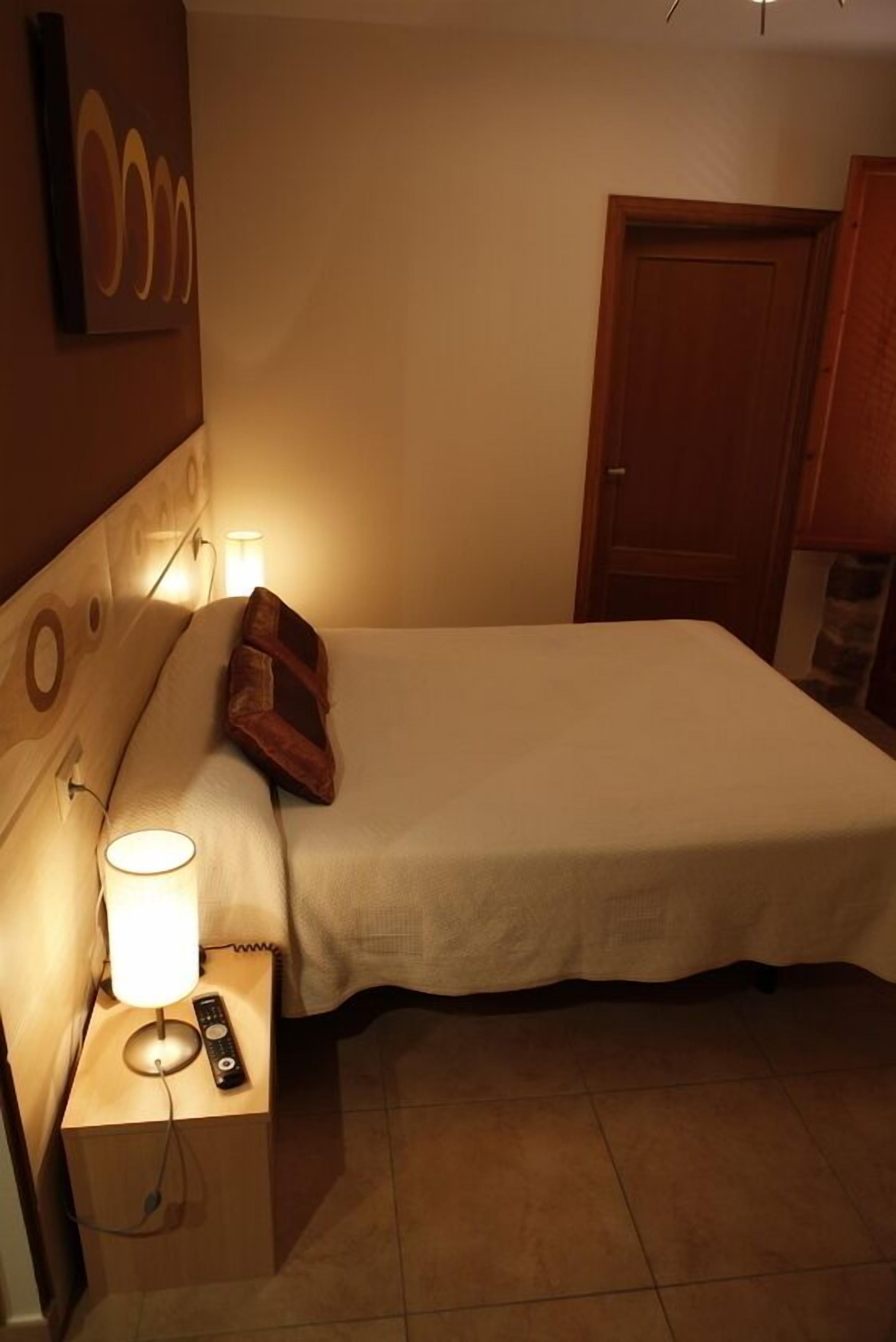 in-room safe, desk, iron/ironing board, cots/infant beds