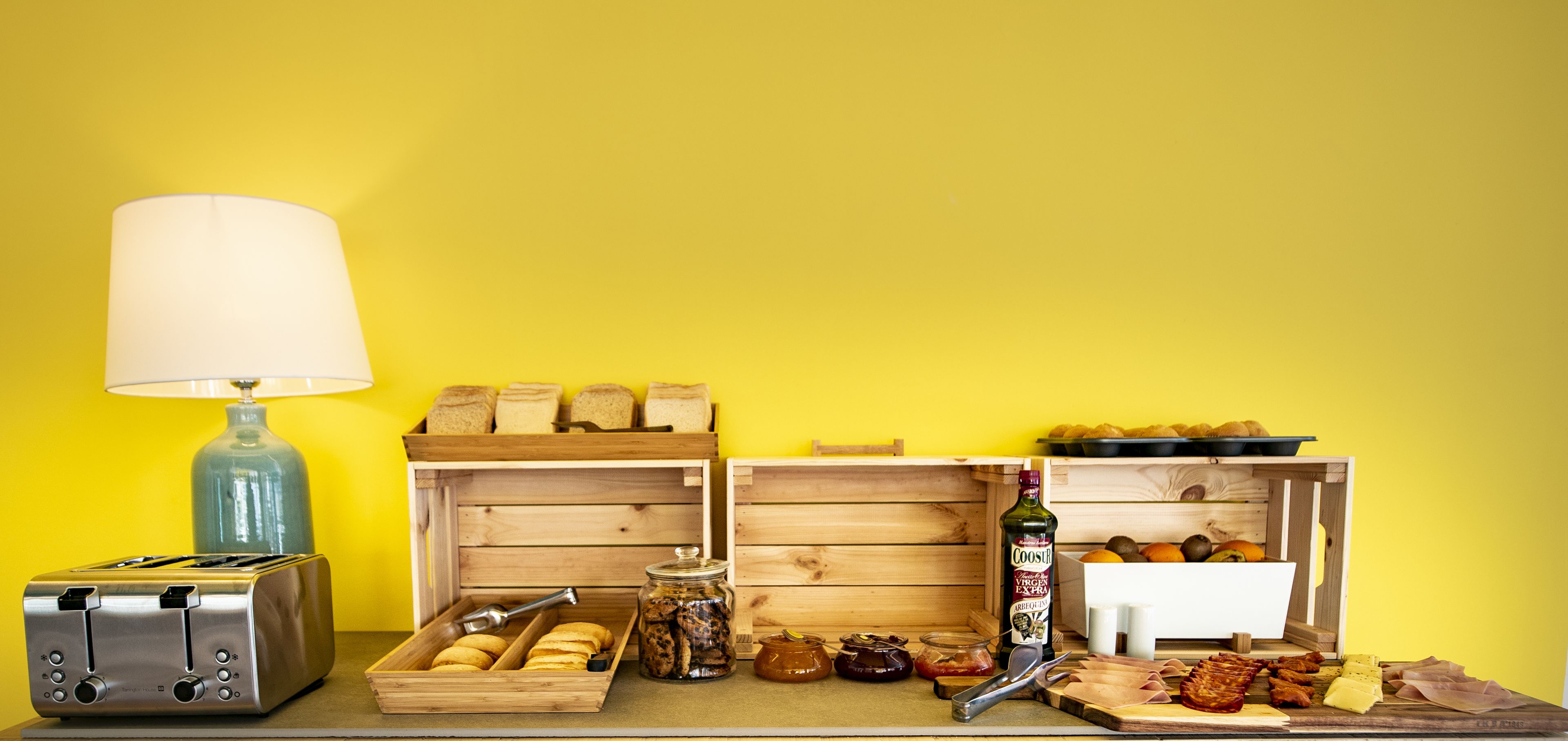 Desayuno buffet diario (EUR 12 por persona)