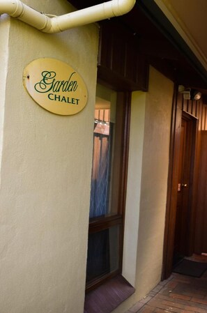 Exterior - Clarendon Chalets (Ob Flat)