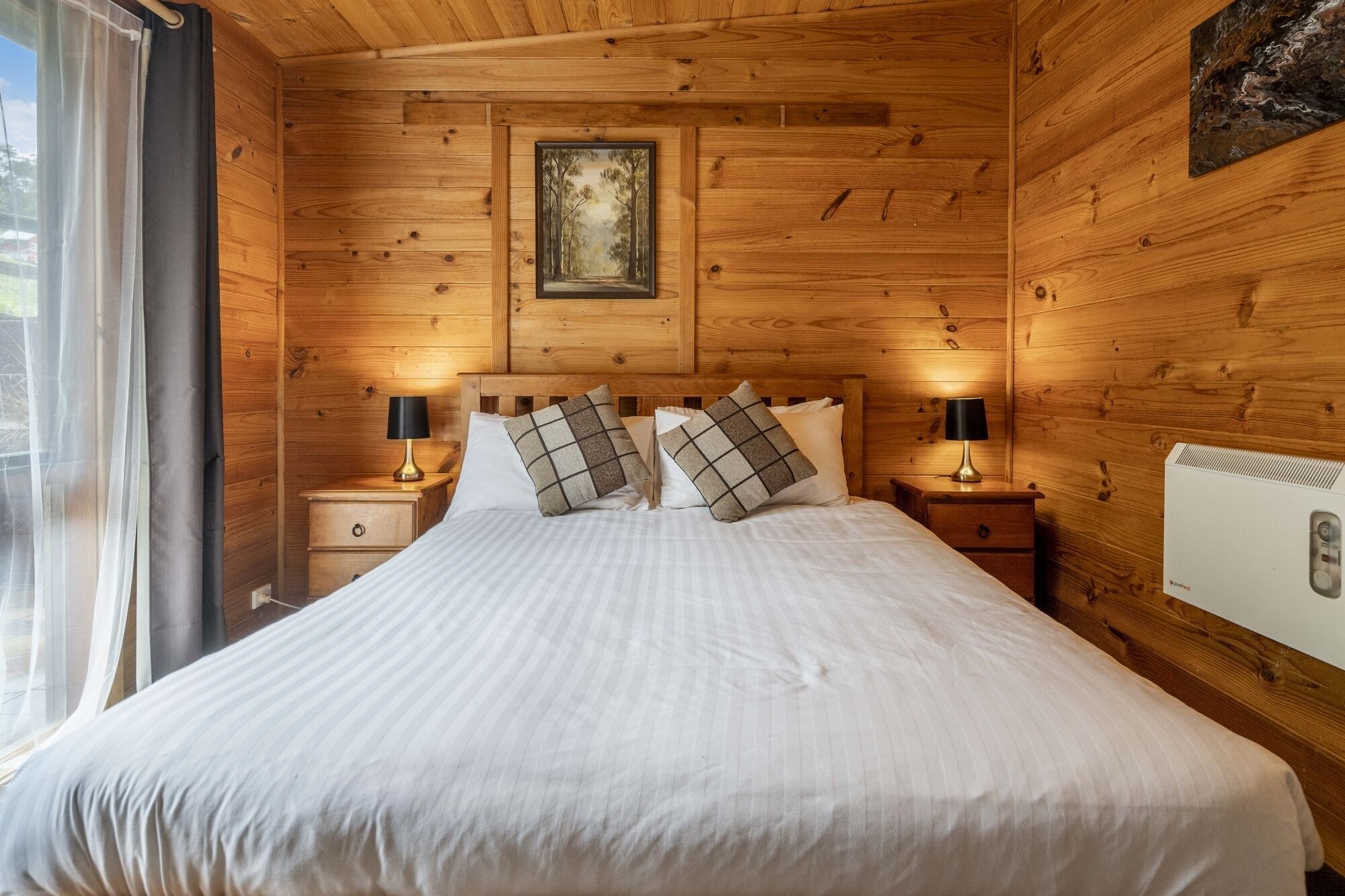 Mole Creek Cabins — image 13