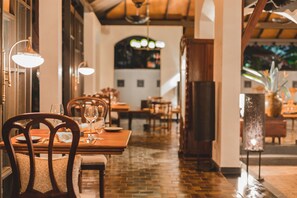 3 Restaurants; Frühstück, Mittagessen und Abendessen werden serviert