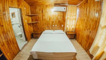 Bungalow French | Zimmersafe, individuell dekoriert, individuell eingerichtet, Bettwäsche