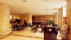 Lobby-Lounge