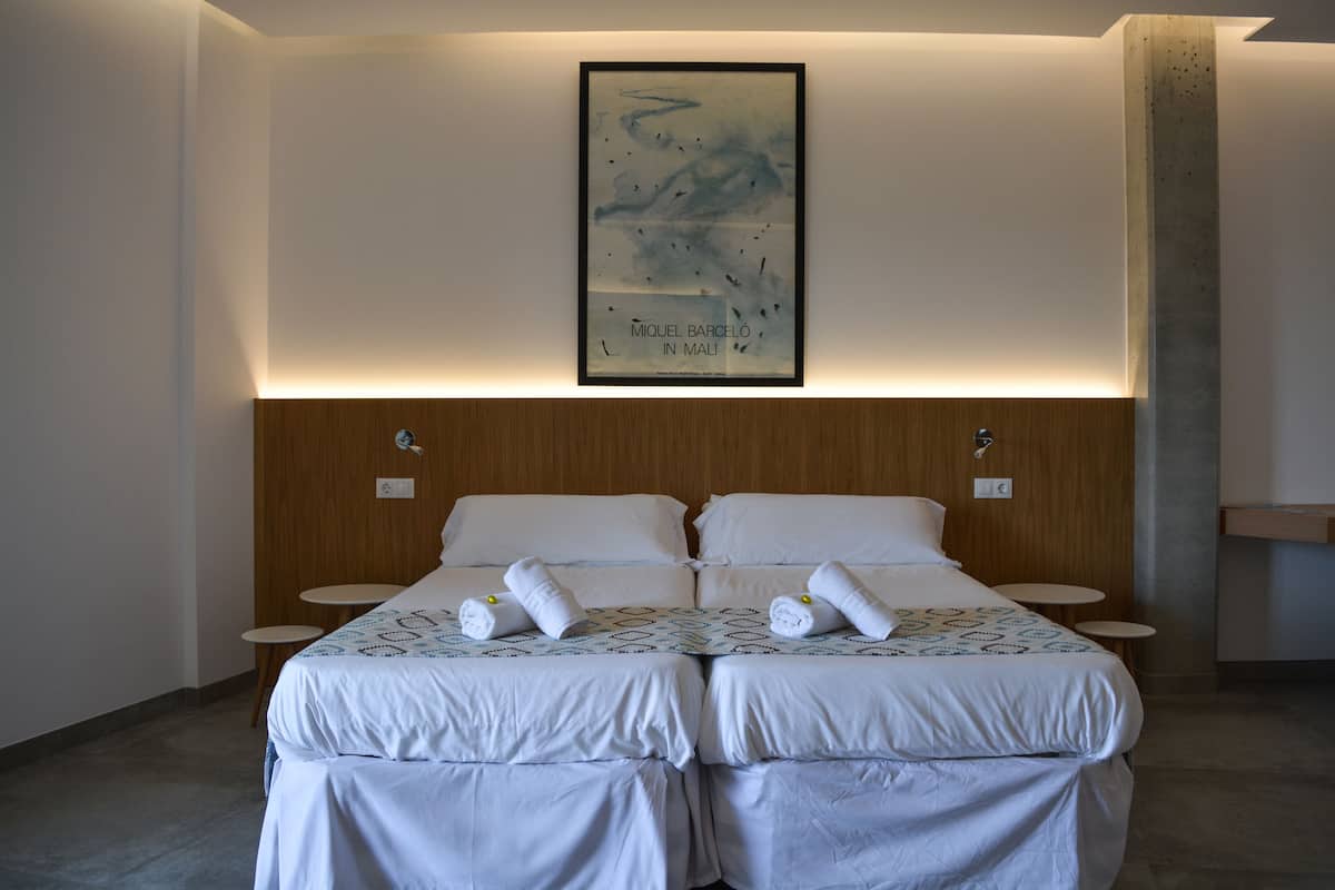 Junior Suite | Minibar, in-room safe, desk, soundproofing
