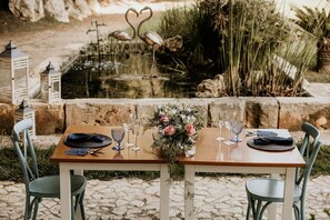 Frokost, lunsj og middag serveres, middelhavsretter