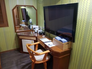 Standard Twin Room, 2 Twin Beds | Room amenity - Hotel At Home (Seoul)