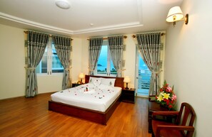 Suite | Minibar, in-room safe, desk, blackout drapes - Chau Loan Hotel Nha Trang (Nha Trang)