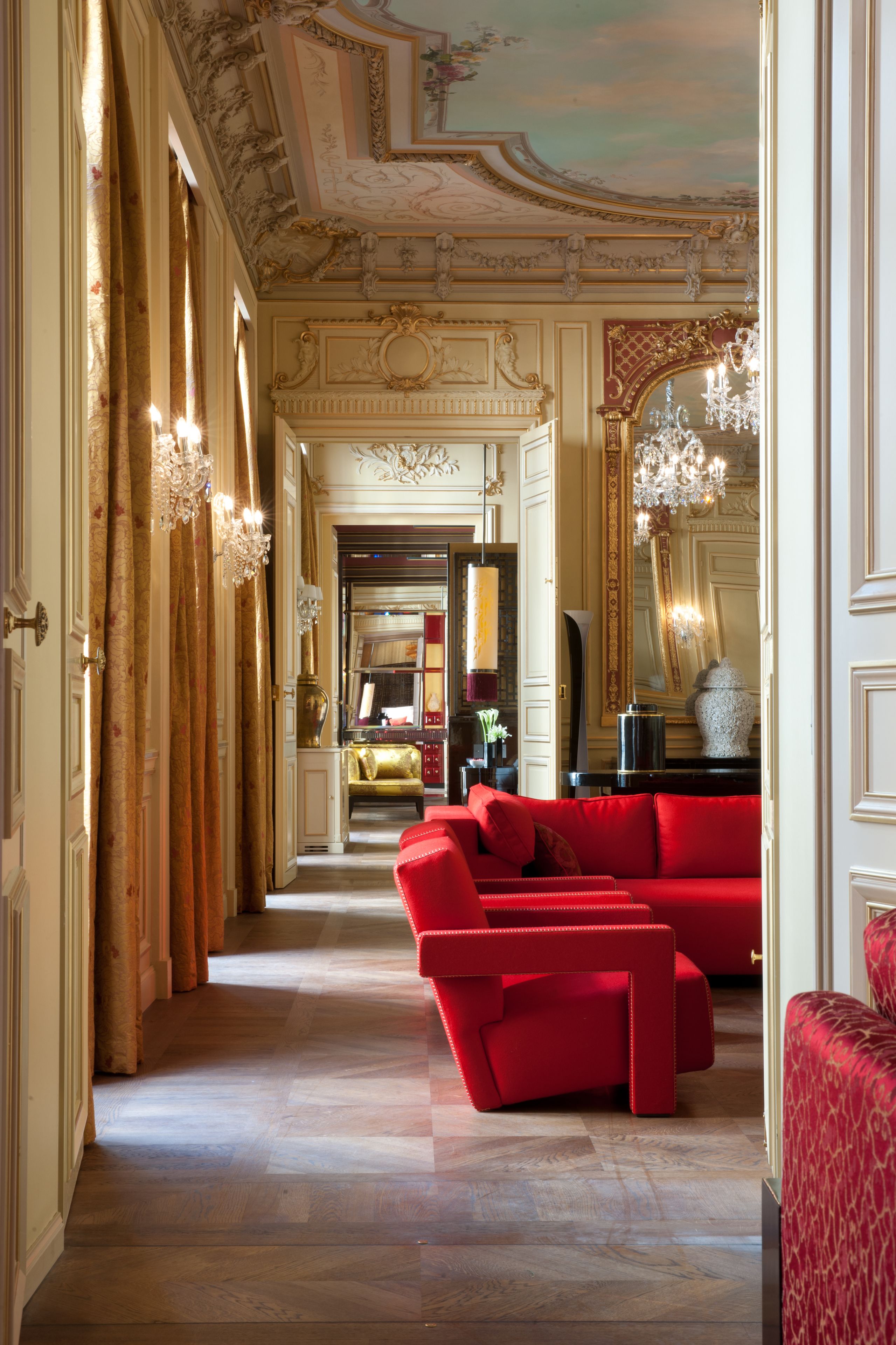 Suite de Gagny | Egyptian cotton sheets, premium bedding, minibar, in-room safe