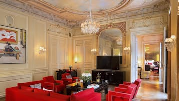 Télévision à écran plat, films à la carte