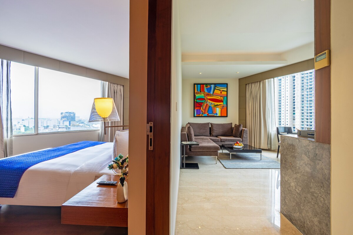 Luxury Suite | Literie de qualité, coffre-fort, bureau