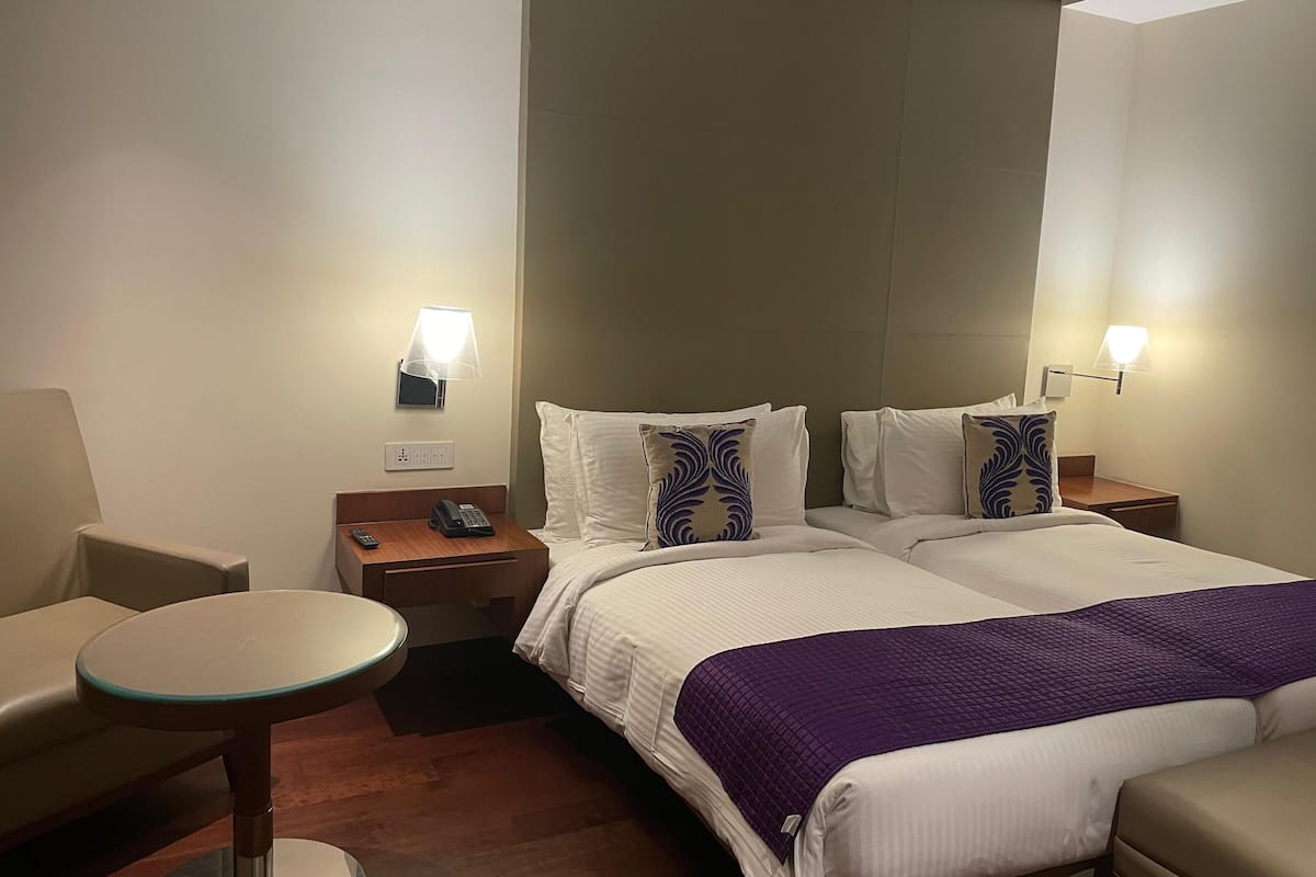 Tomannsrom – superior | Sengetøy av topp kvalitet, safe på rommet og individuelt innredet