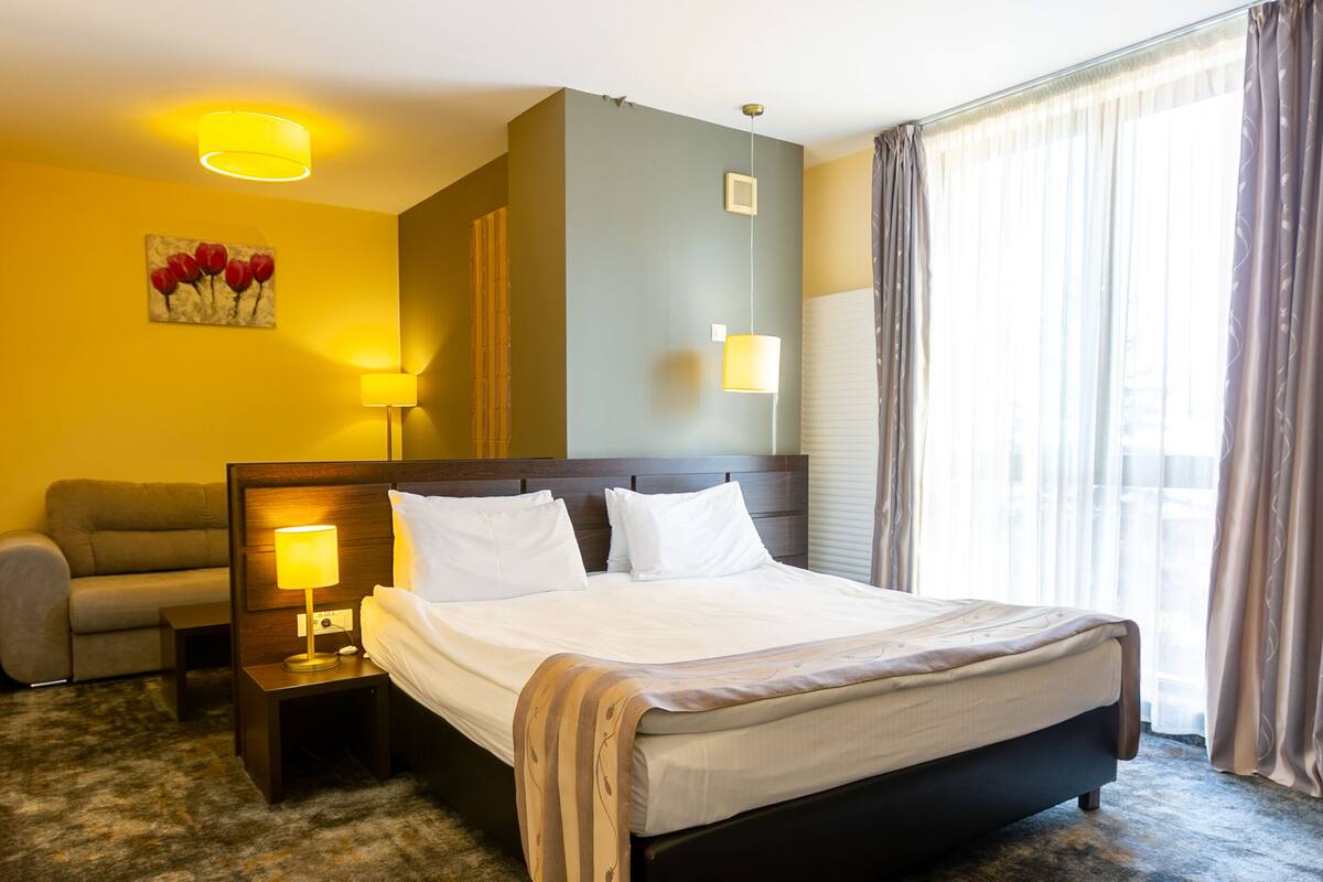 junior double room | 1 bedroom, minibar, in-room safe, desk