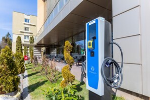 Electric vehicle charging station - Golden Time Hotel (Brasov)