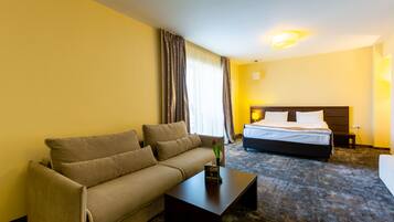 Quarto casal (Prestige) | Frigobar, cofres nos quartos, escrivaninha, quartos à prova de som