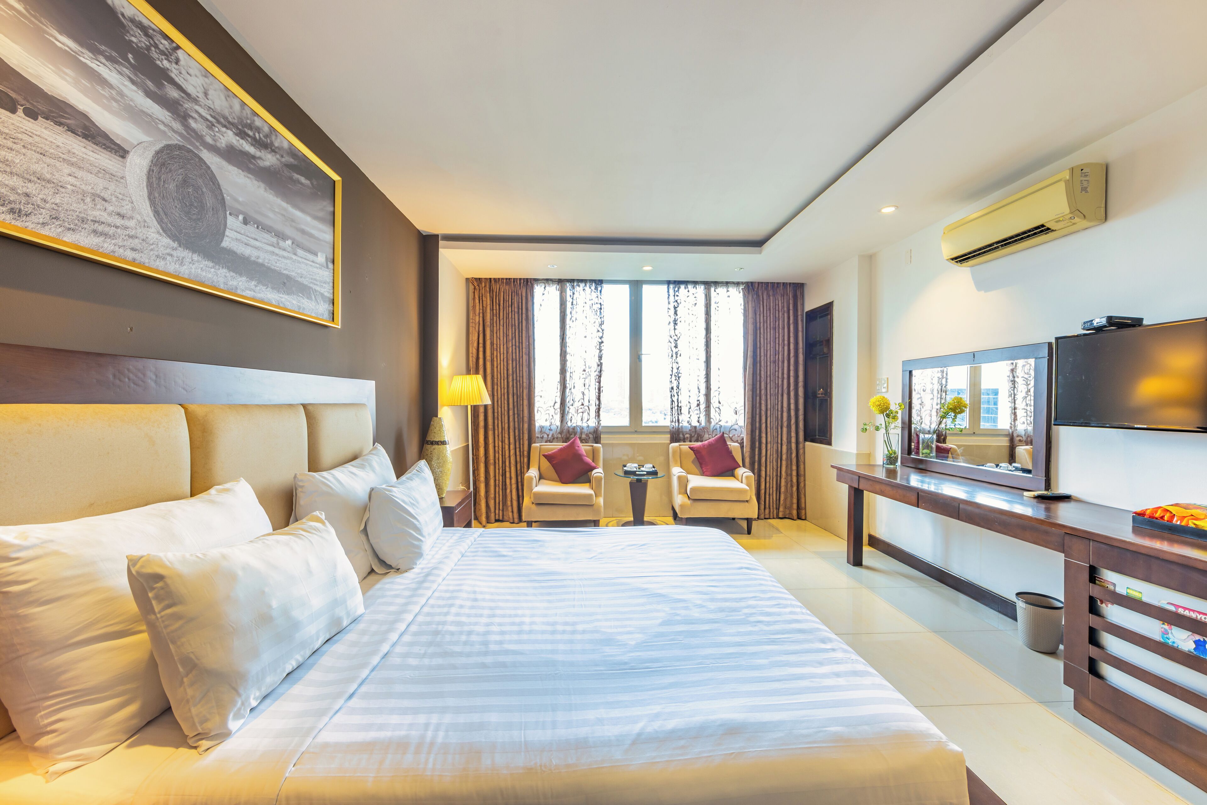 Chambre Junior, 1 grand lit, vue ville | Vue de la chambre