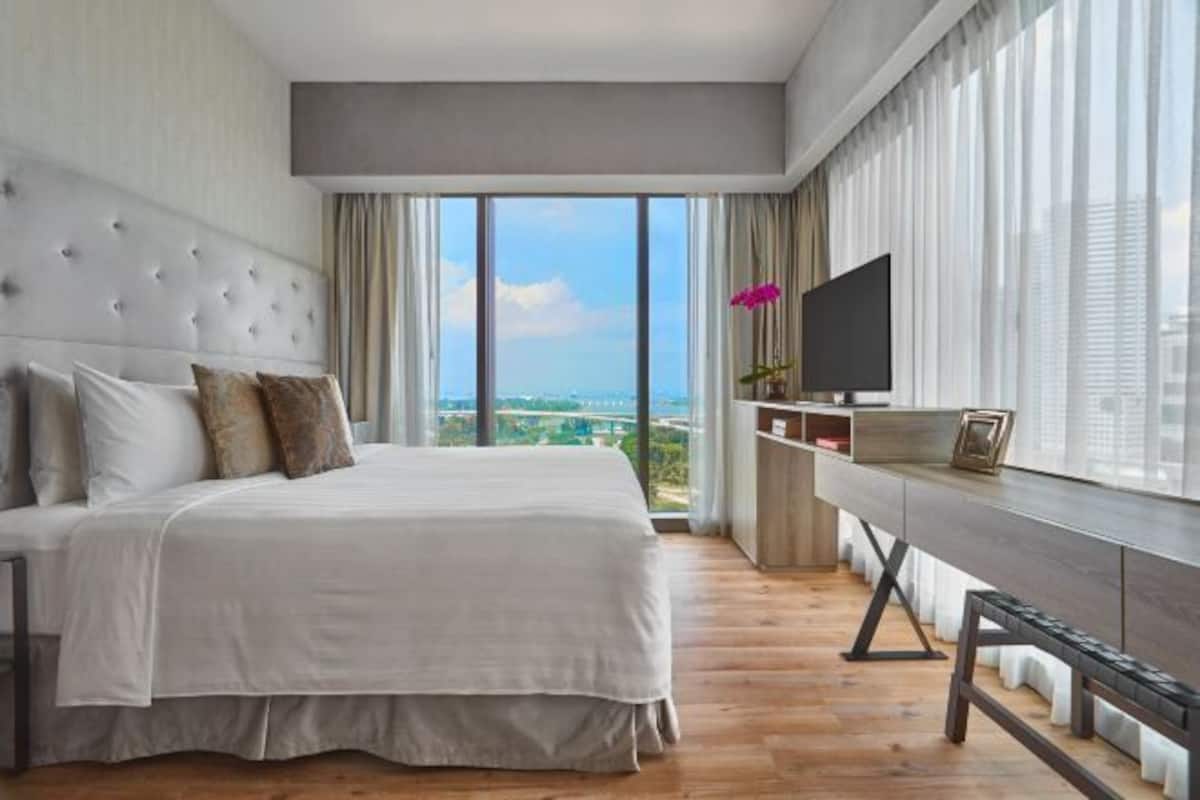 In-room safe, desk, blackout curtains, soundproofing