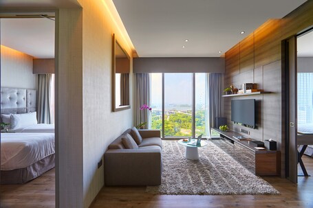 Pan Pacific Serviced Suites Beach Road, Singapore - Image 17