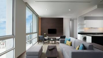 1 bedroom, premium bedding, in-room safe, desk