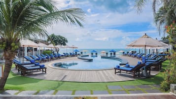 2 outdoor pools, open 7:00 AM to 7:00 PM, sun loungers