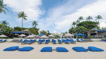 On the beach, white sand, beach bar