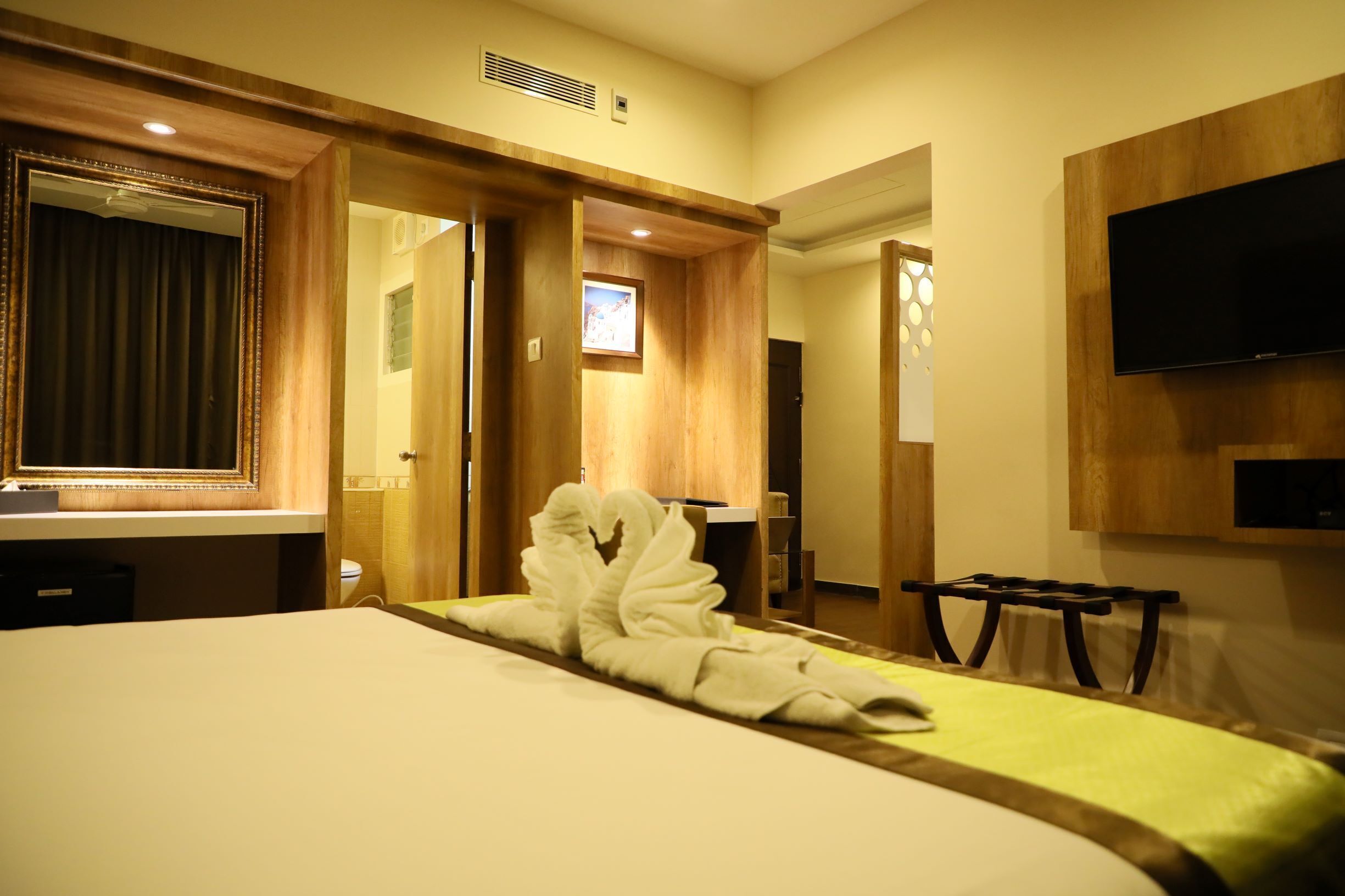 Free minibar items, in-room safe, desk, soundproofing