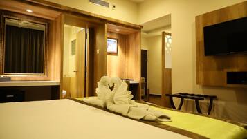 Free minibar items, in-room safe, desk, soundproofing