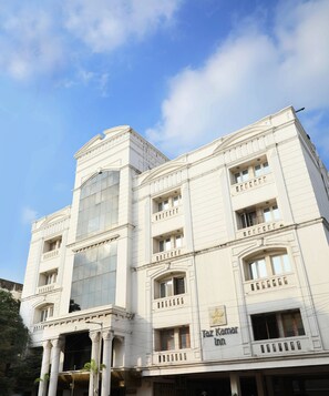 Exterior - Taz Kamar Inn (Chennai)