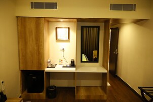 Family Double or Twin Room | Free minibar items, in-room safe, desk, soundproofing