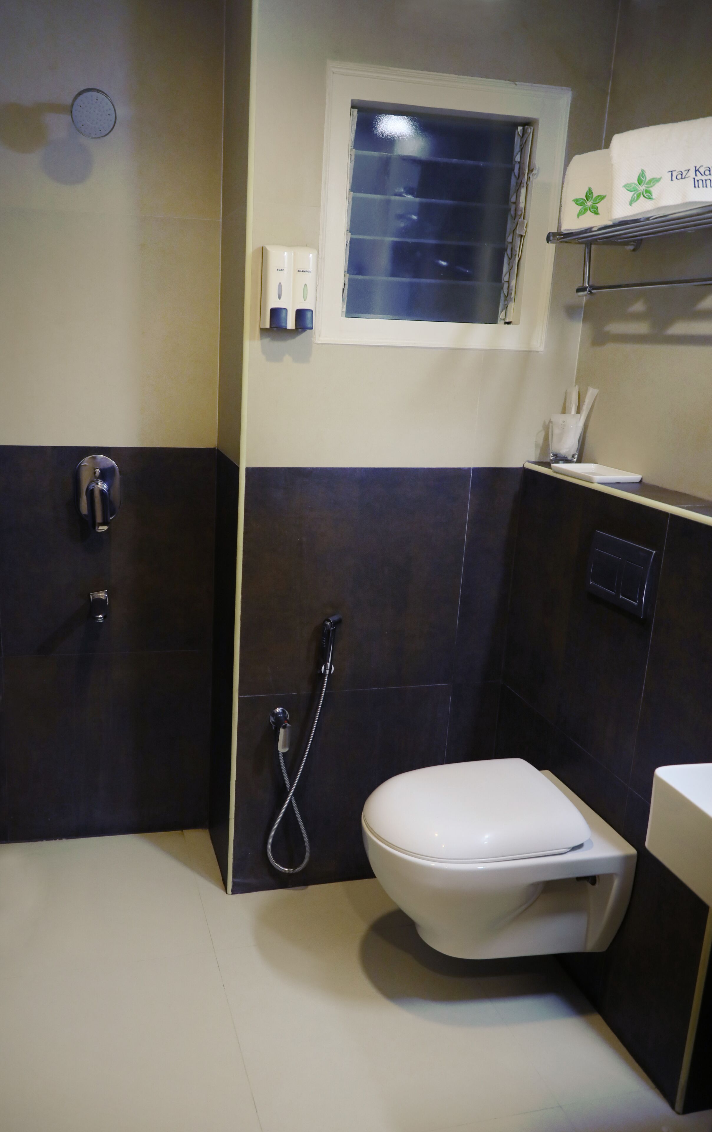 family double or twin room | bathroom | shower, hair dryer, bidet, towels