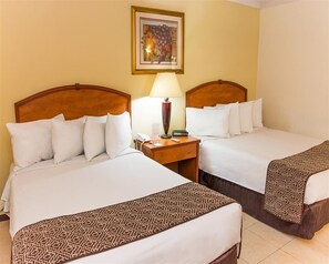 Minibar, in-room safe, desk, iron/ironing board - Hafersons Inn Hotel & Suites (Ciudad Madero)