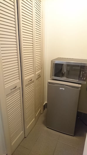 Suite, 1 King Bed, Non Smoking | Bathroom | Shower, hair dryer, towels - Hafersons Inn Hotel & Suites (Ciudad Madero)