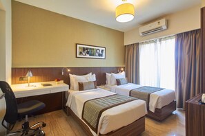 Superior Room, 2 Twin Beds | Premium bedding, Select Comfort beds, minibar, in-room safe - Residency Sarovar Portico Mumbai (Mumbai)