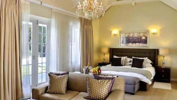 Honeymoon Suit | Roupas de cama premium, frigobar, cofres nos quartos