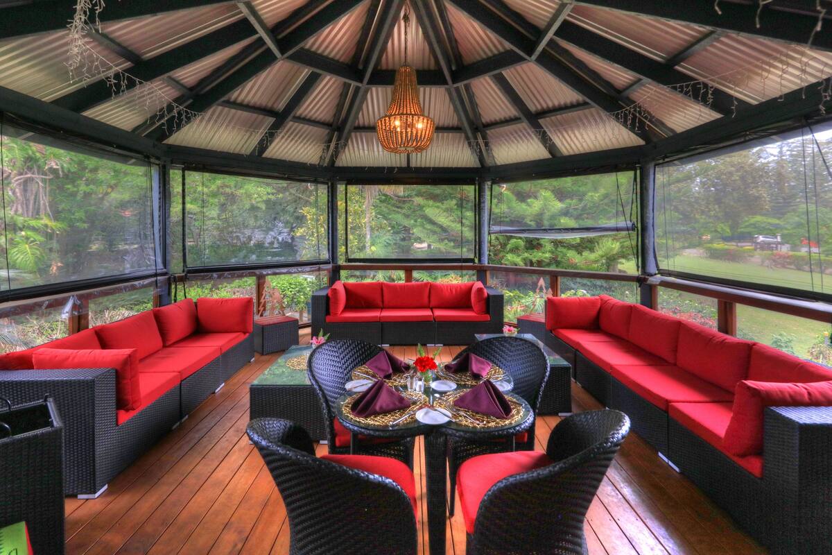 outdoor banquet area