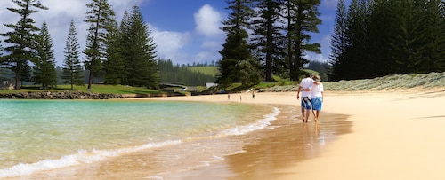 Paradise Hotel And Resort